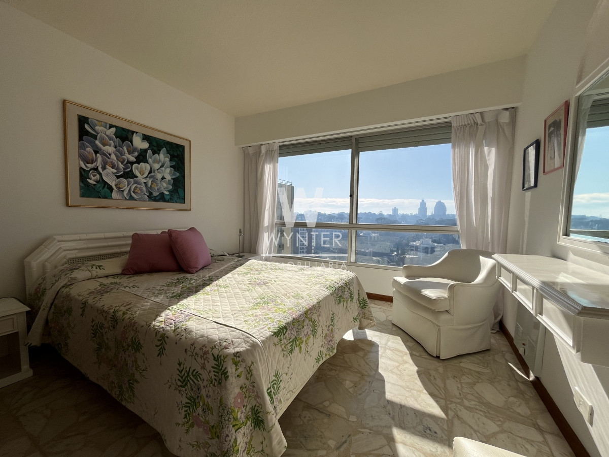Apartamento ID.4100 - Apartamento en venta en Goleta - piso alto con excelente vista al mar - 3 dormitorios