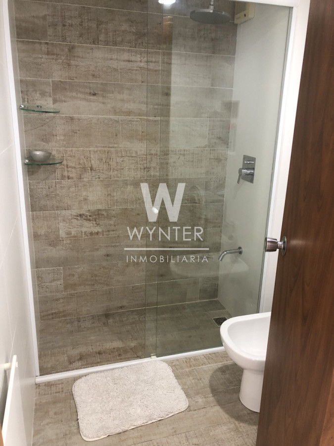 Apartamento ID.926 - Excelente apartamento reciclado con vista al mar - 3 Dorm