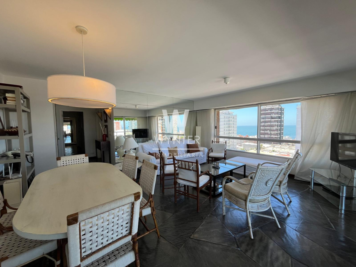 Apartamento ID.883 - Piso Alto A Pasos Del Puerto - 3 Dorm.