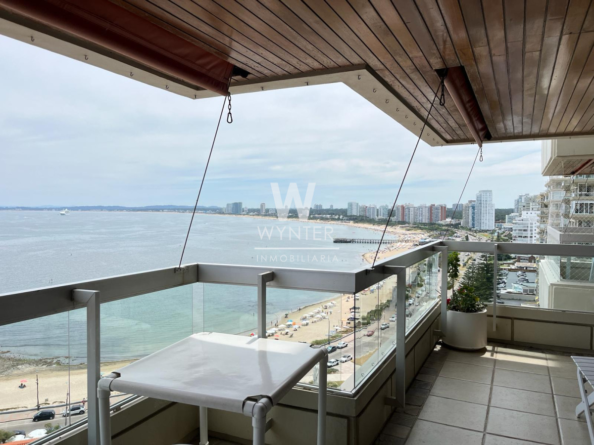 Apartamento ID.59 - Totalmente reciclado con hermosa vista a la bahía - 3 y dependencia de servicio