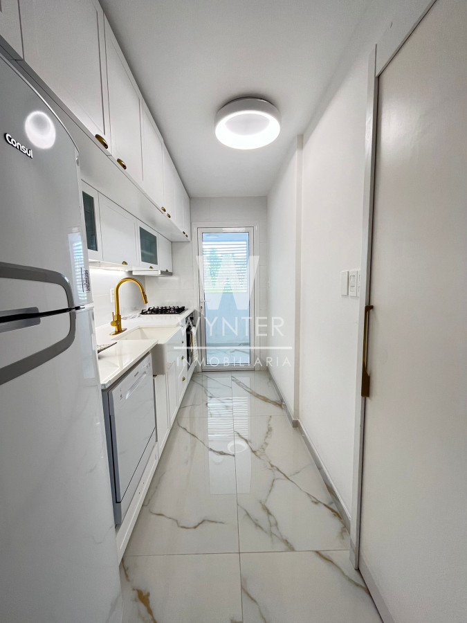 Apartamento ID.3602 - Alquiler temporal edificio Fragata Playa Mansa - 3 dormitorios