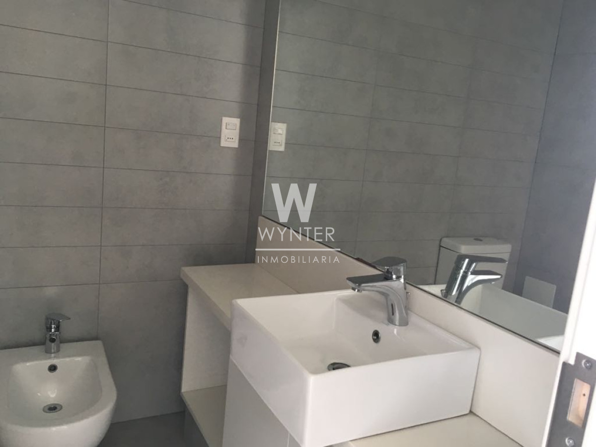 Apartamento ID.5179 - Venta, 3 dormitorios, Rambla 