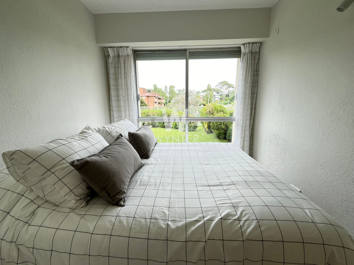 Apartamento ID.3602 - Alquiler temporal edificio Fragata Playa Mansa - 3 dormitorios