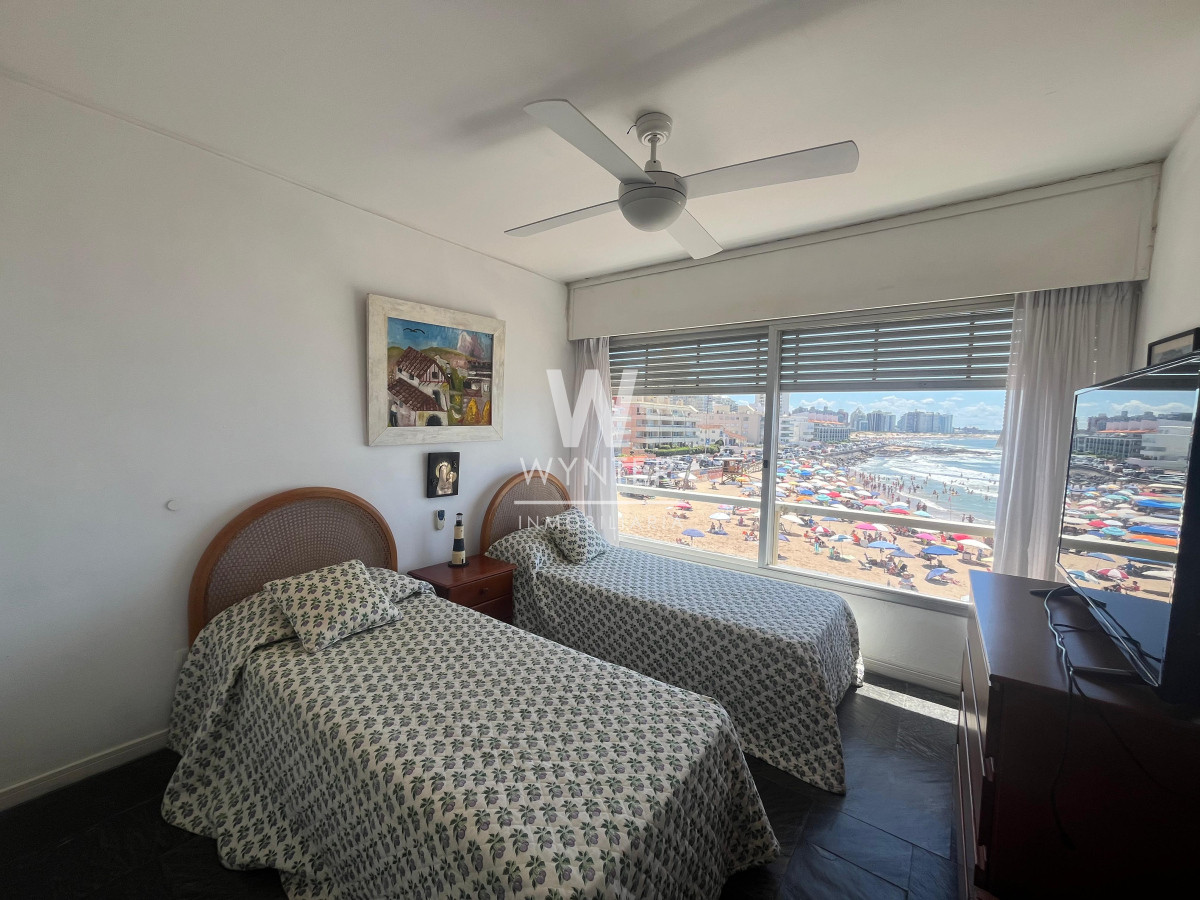 Apartamento ID.5443 - Apartamento en venta - Primera fila sobre el Emir