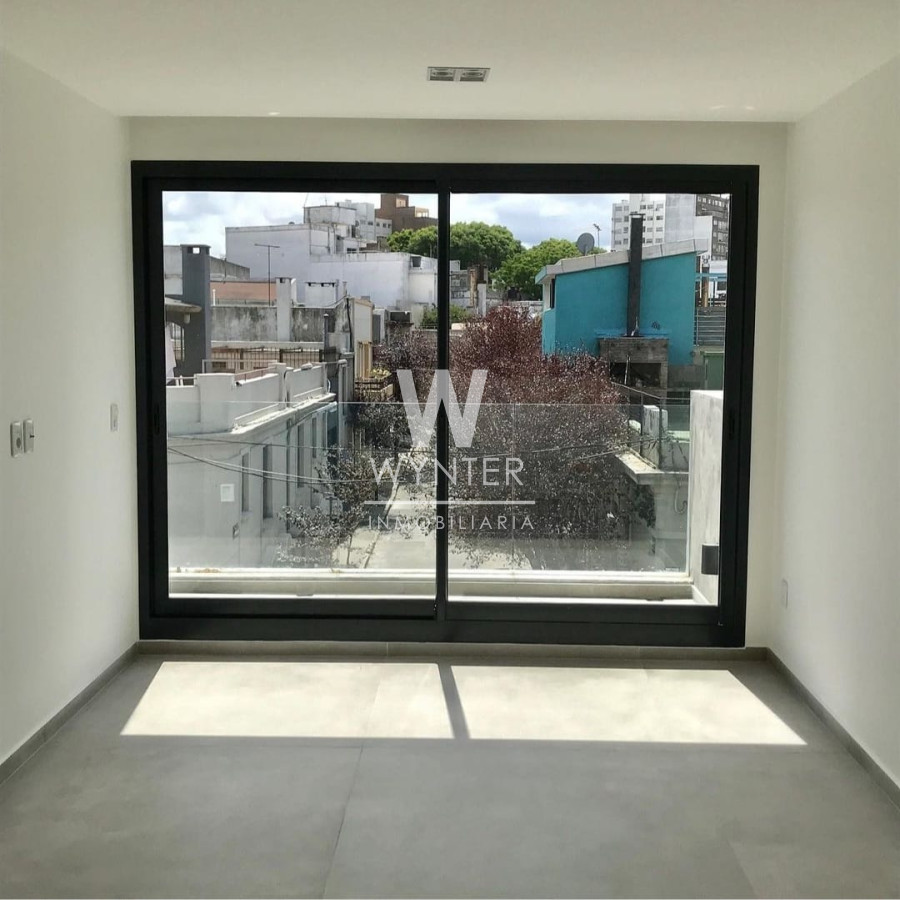 Apartamento ID.5340 - Edificio en venta, con renta, Pocitos 