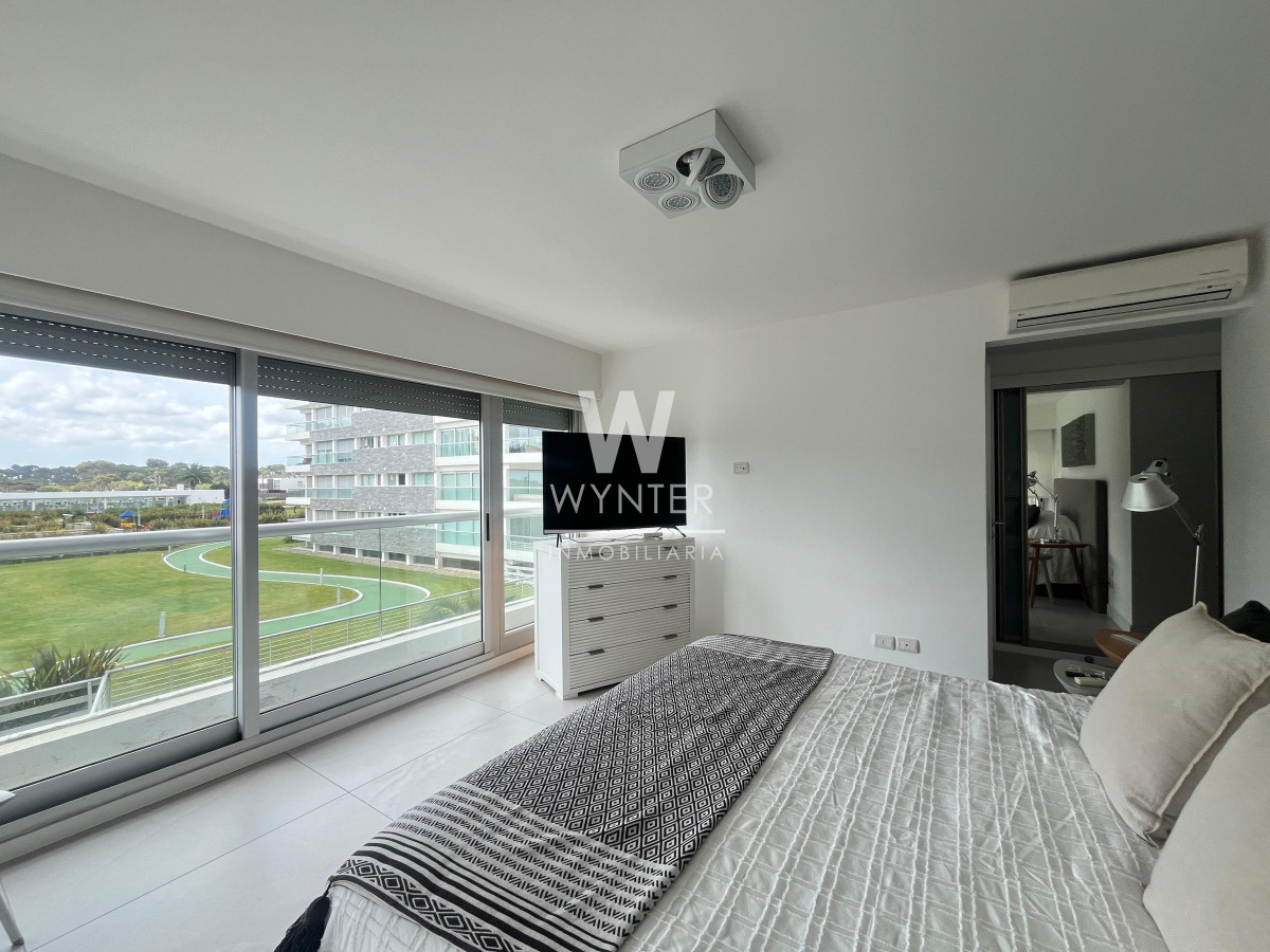 Apartamento ID.3620 - Apartamento en venta frente al mar - 3 suites y dep. de servicio