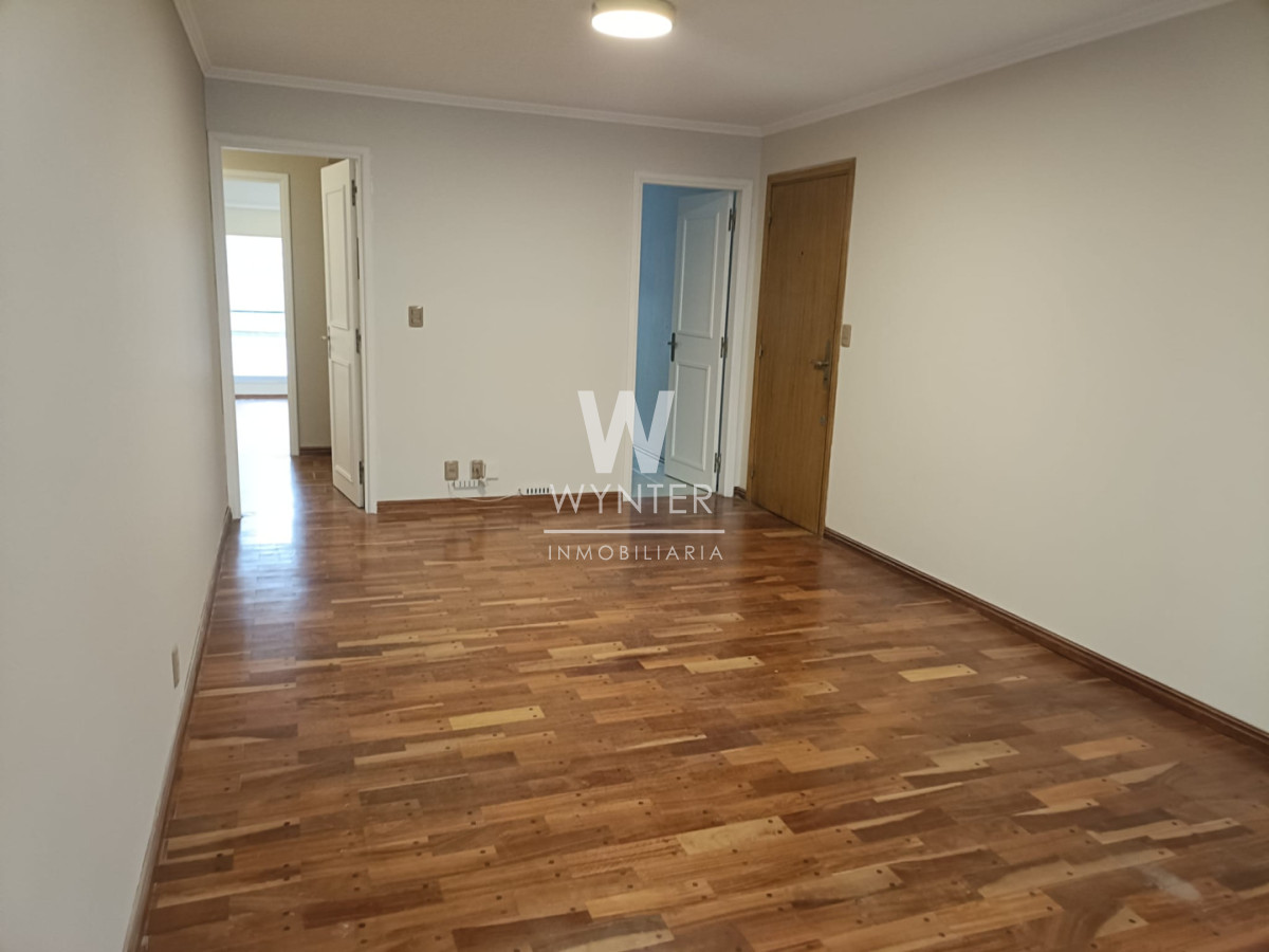 Apartamento ID.6538 - ALQUILER - 3 DORMITORIOS Y SERVICIO – POCITOS