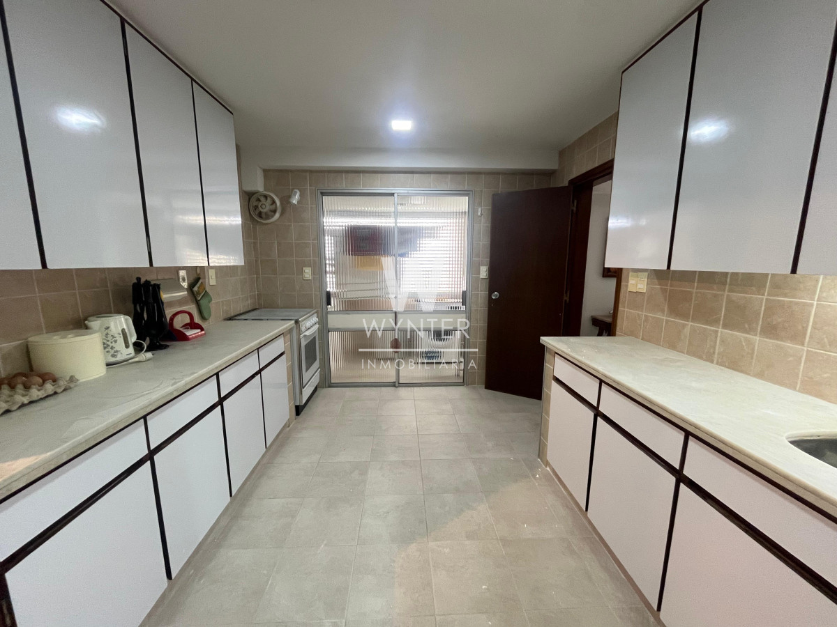 Apartamento ID.5227 - Apartamento en alquiler temporal Punta del Este, Mansa.