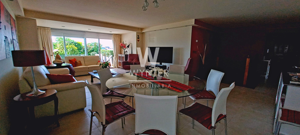 Apartamento ID.6158 - Apartamento en venta. Edificio Porto Scala frente al Puerto
