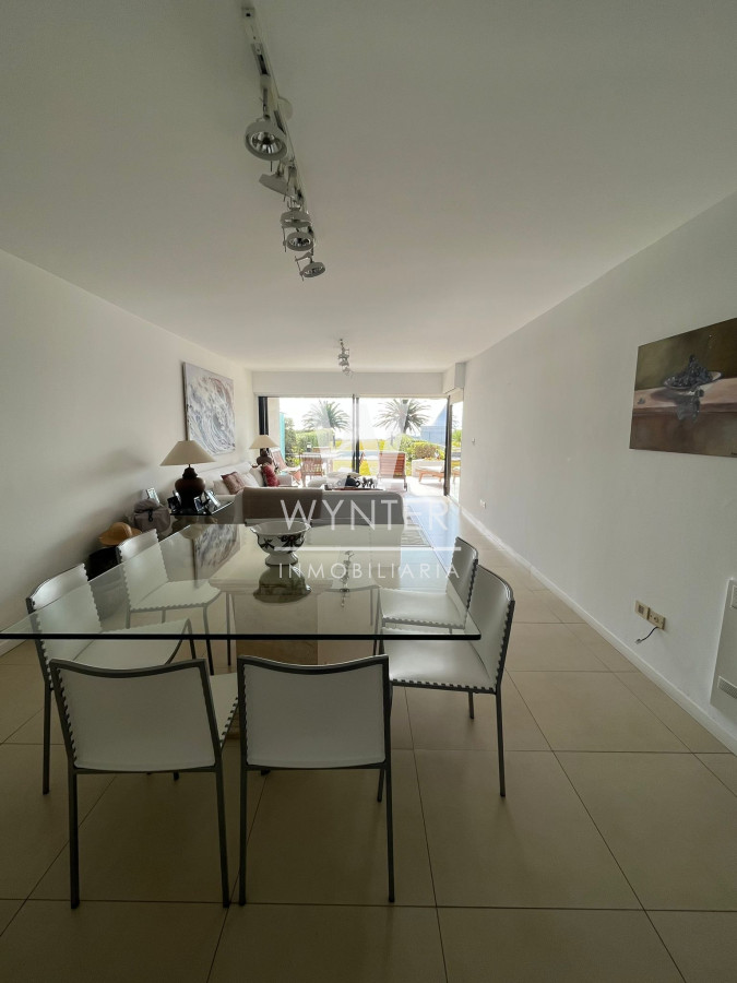 Apartamento ID.3060 - Primera fila sobre la mansa - 3 suites más den.