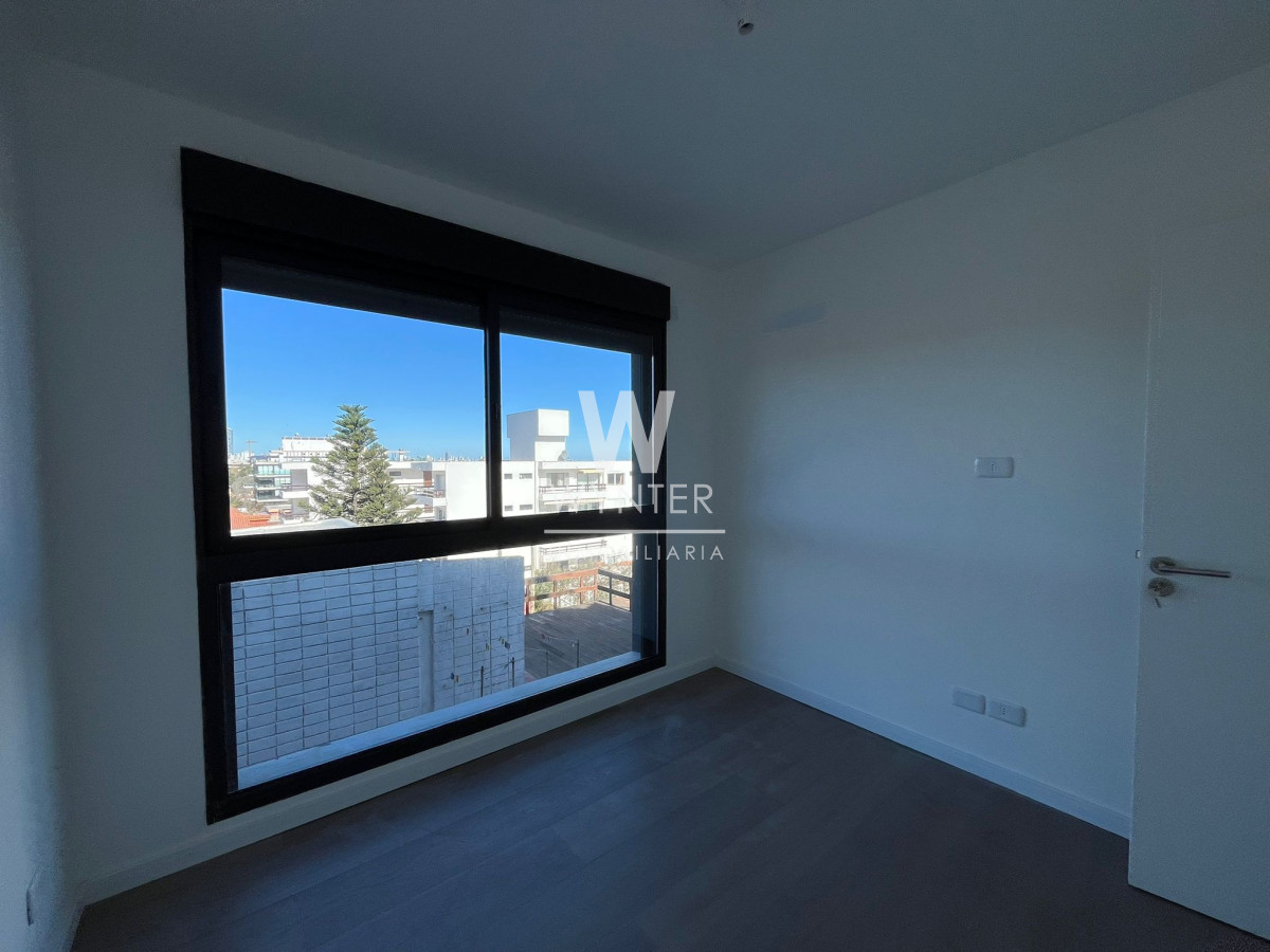 Apartamento ID.5547 - Apartamento en venta amparado por la Ley de Vivienda Promovida, a  pasos del mar - 2 dormitorios y medio