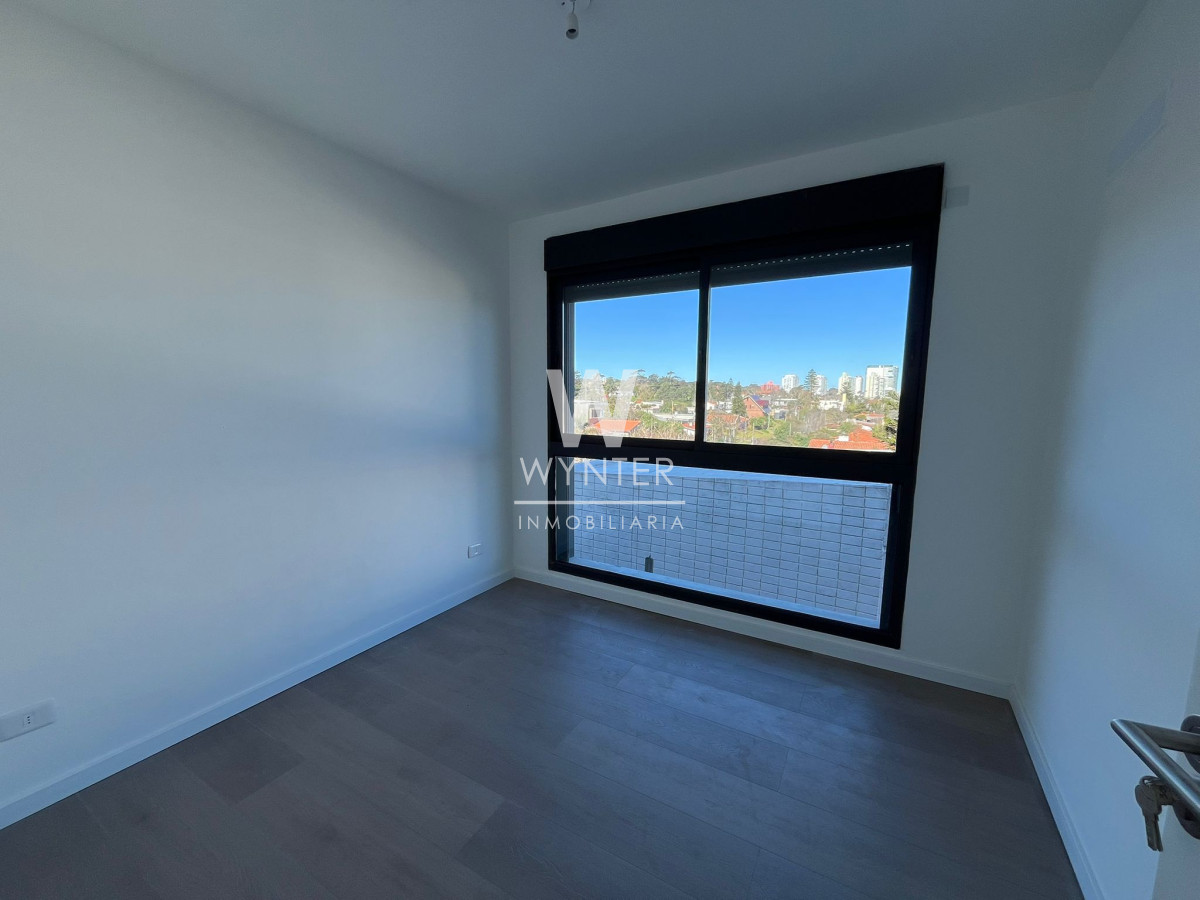 Apartamento ID.5547 - Apartamento en venta amparado por la Ley de Vivienda Promovida, a  pasos del mar - 2 dormitorios y medio