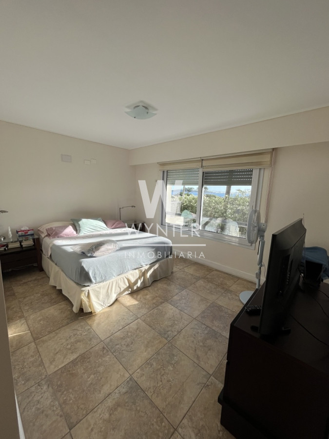 Apartamento ID.769 - Oportunidad!!!  Excelente con parrillero propio y estufa a leña