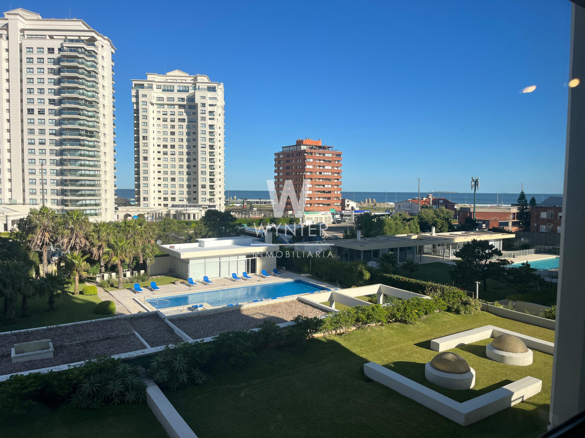 Apartamento ID.5333 - Apartamento en alquiler temporal en primera fila, playa mansa!!!