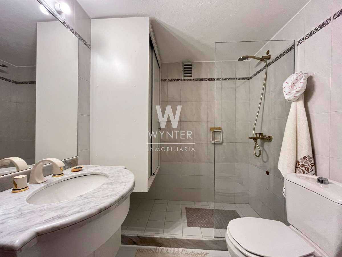 Apartamento ID.4111 - Apartamento en venta próximo al Hotel Enjoy y del mar - 2 dormitorios y medio 