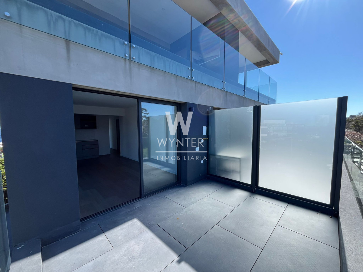 Apartamento ID.5547 - Apartamento en venta amparado por la Ley de Vivienda Promovida, a  pasos del mar - 2 dormitorios y medio