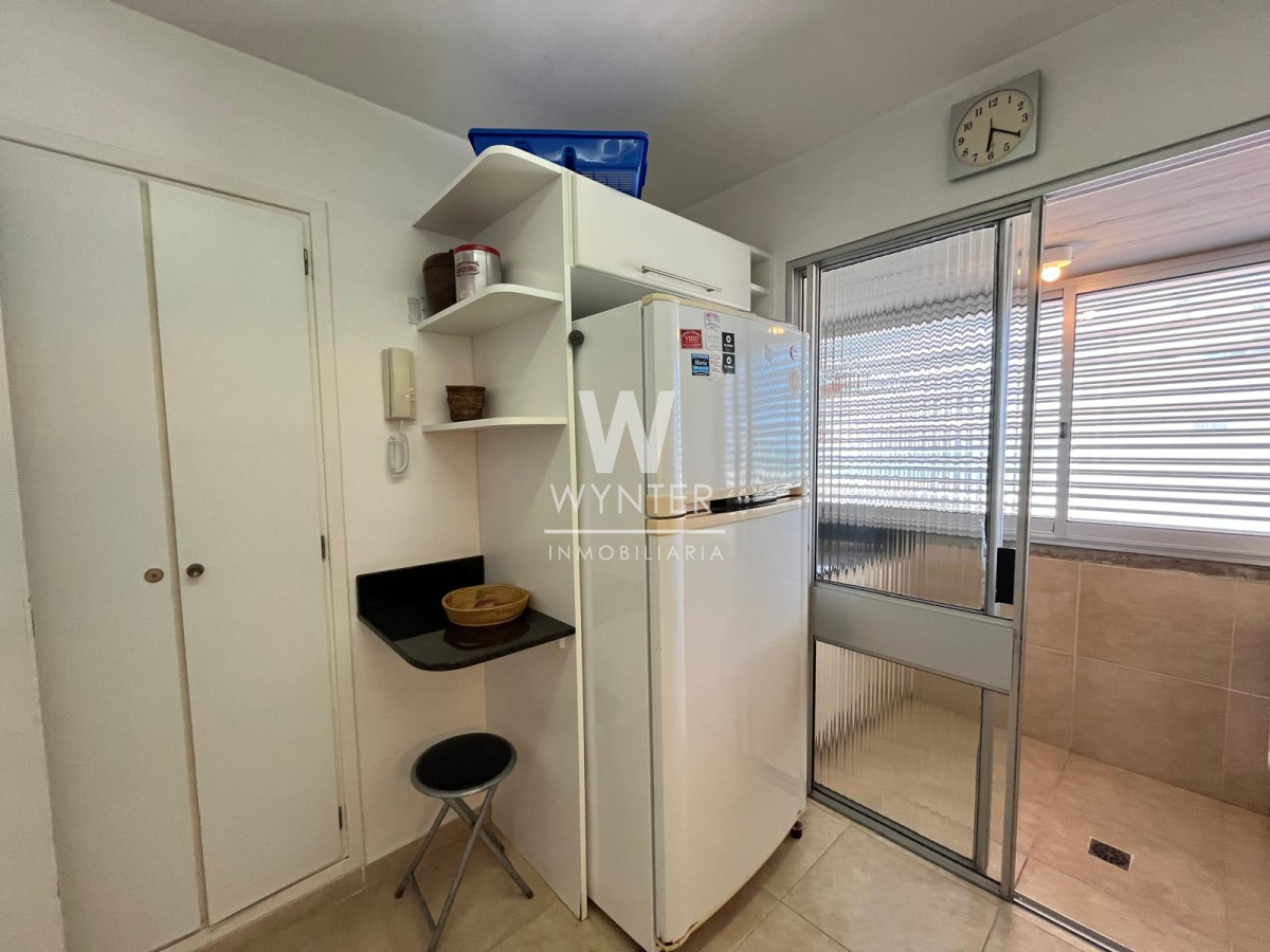 Apartamento ID.883 - Piso Alto A Pasos Del Puerto - 3 Dorm.