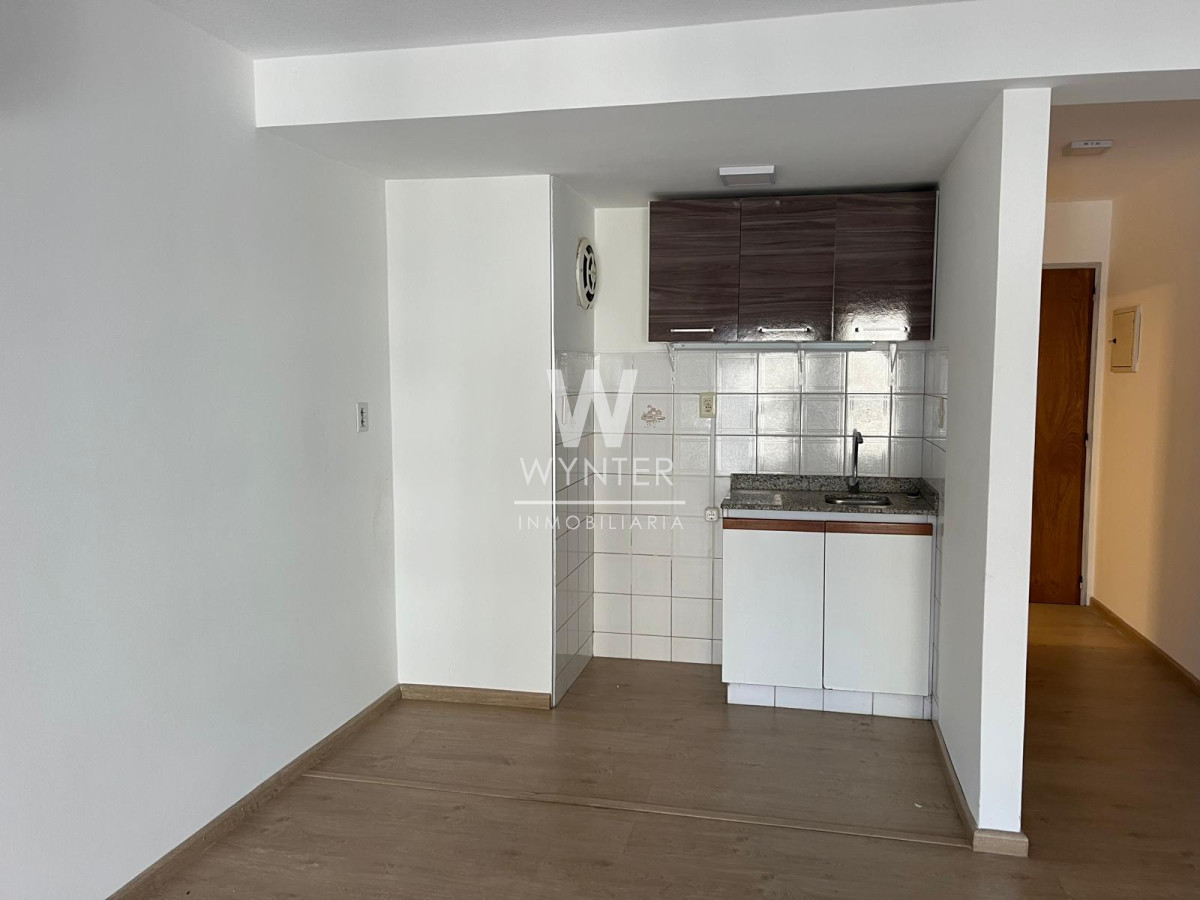 Apartamento ID.5099 - Alquiler monoambiente, Punta Carretas 
