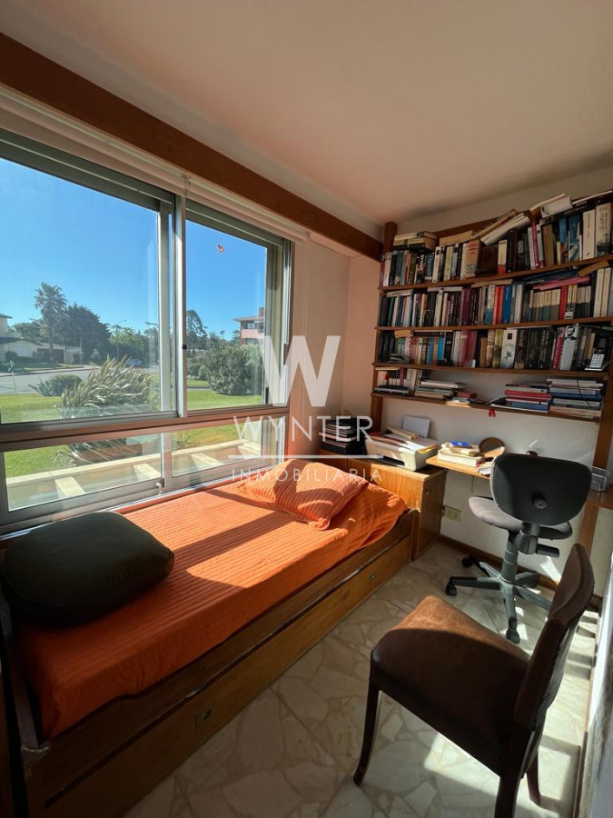 Apartamento ID.4321 - Alquiler temporal en edificio Fragata, con todos los servicios!!!