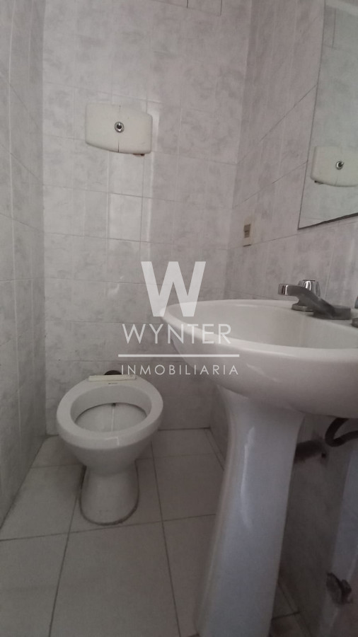 Apartamento ID.5081 - Venta. Apartamento en Rambla Gandhi, 3 dorm y servicio 