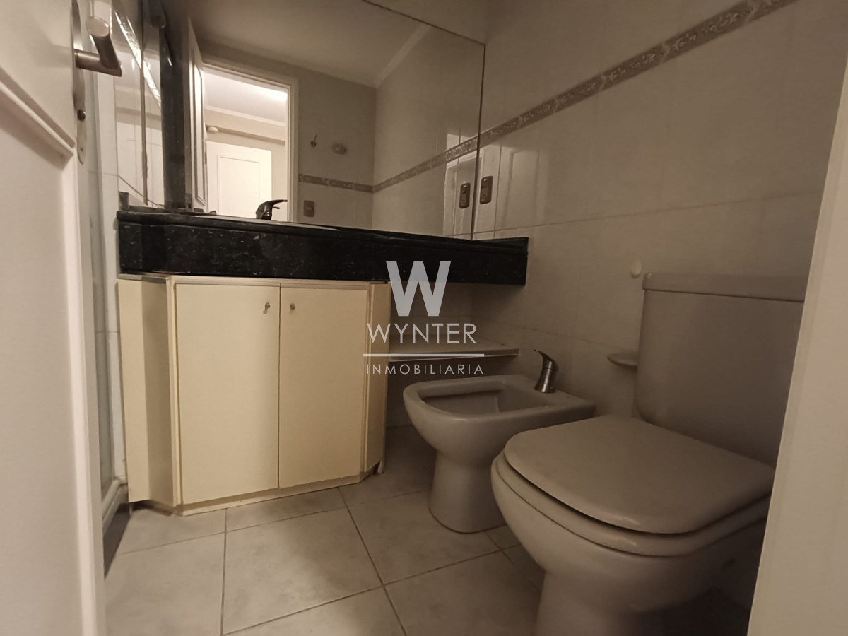 Apartamento ID.6538 - ALQUILER - 3 DORMITORIOS Y SERVICIO – POCITOS
