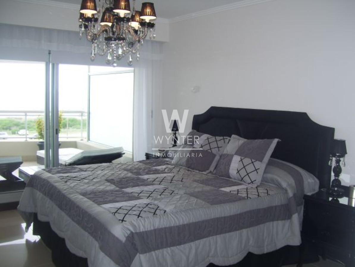 Apartamento ID.773 - Torre Lobos primera fila, vista al mar, 3 suites y dep.