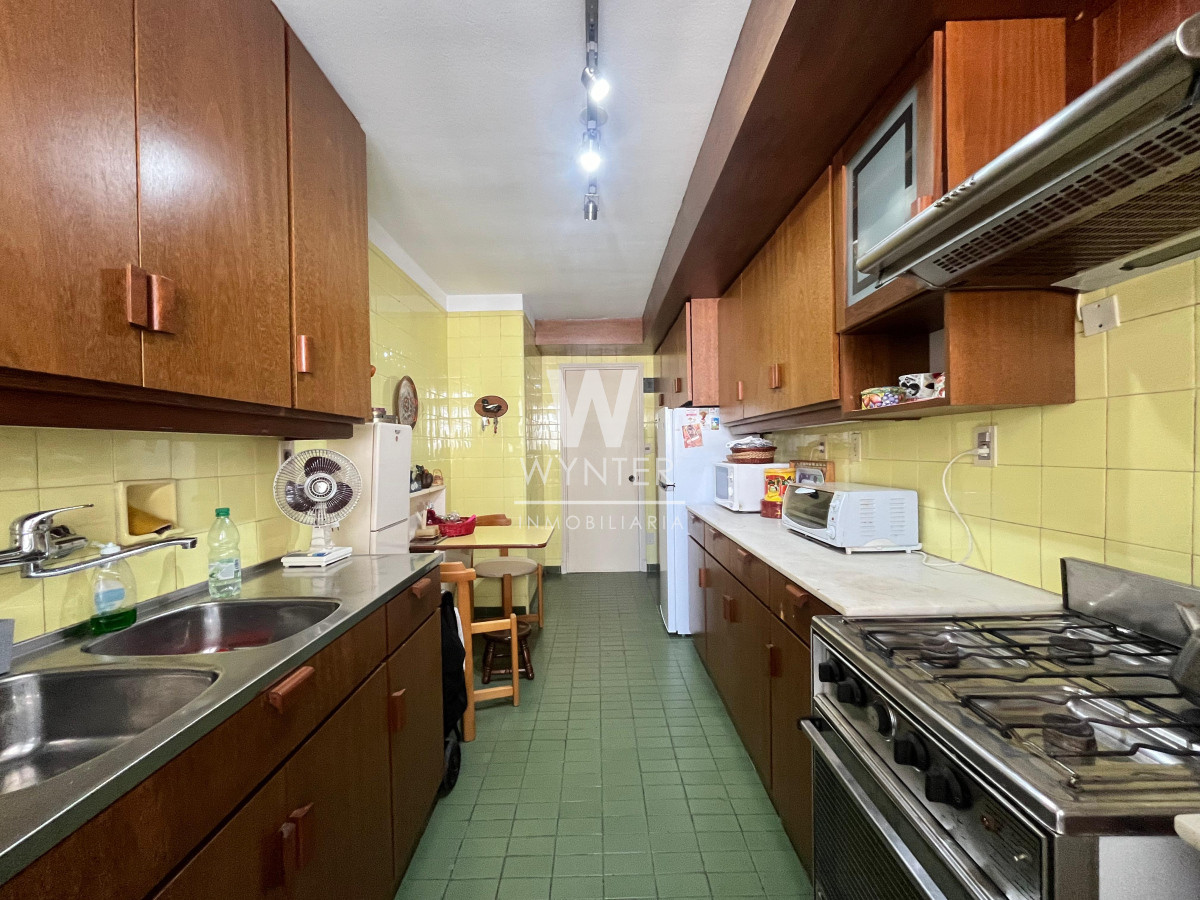 Apartamento ID.963 - A pasos del puerto, 2 y dependencia