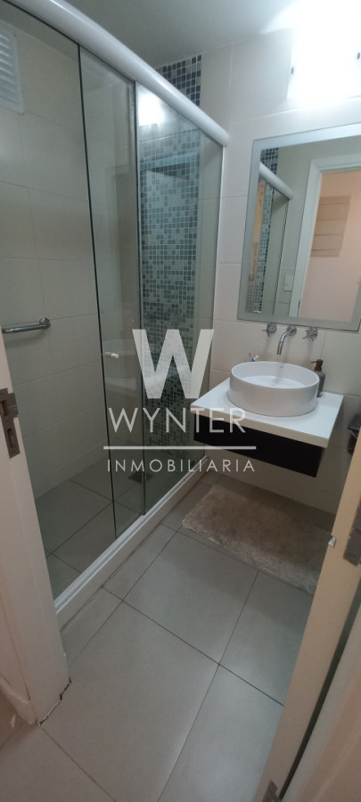 Apartamento ID.6042 - Torre Manhattan - Próximo Playa Brava y Mansa - 2 dormitorios