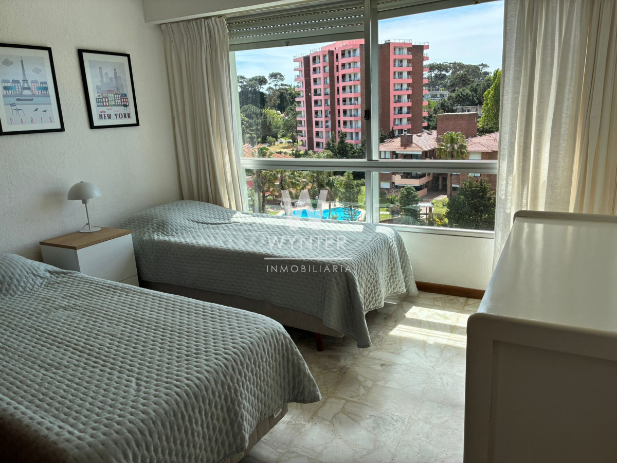 Apartamento ID.333 - Excelente Complejo - 3 dormitorios con vista al mar en edificio Fragata en alquiler