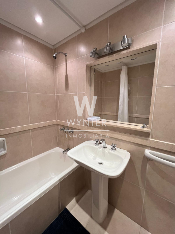 Apartamento ID.883 - Piso Alto A Pasos Del Puerto - 3 Dorm.