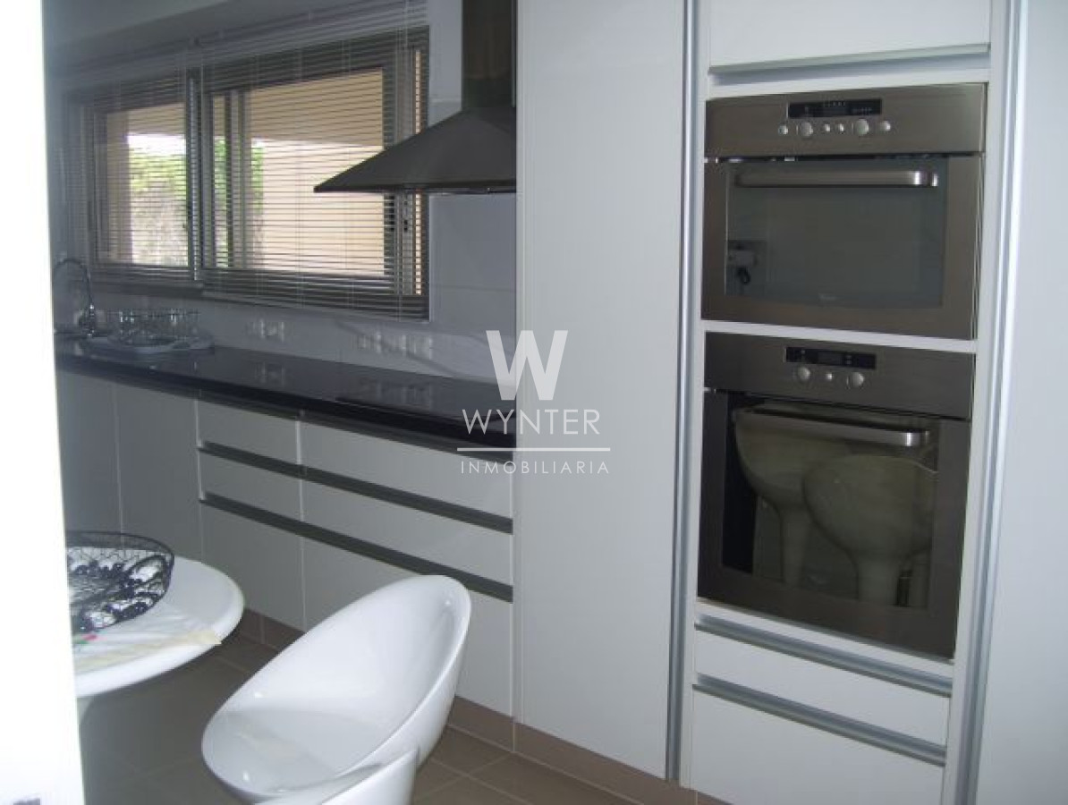 Apartamento ID.773 - Torre Lobos primera fila, vista al mar, 3 suites y dep.
