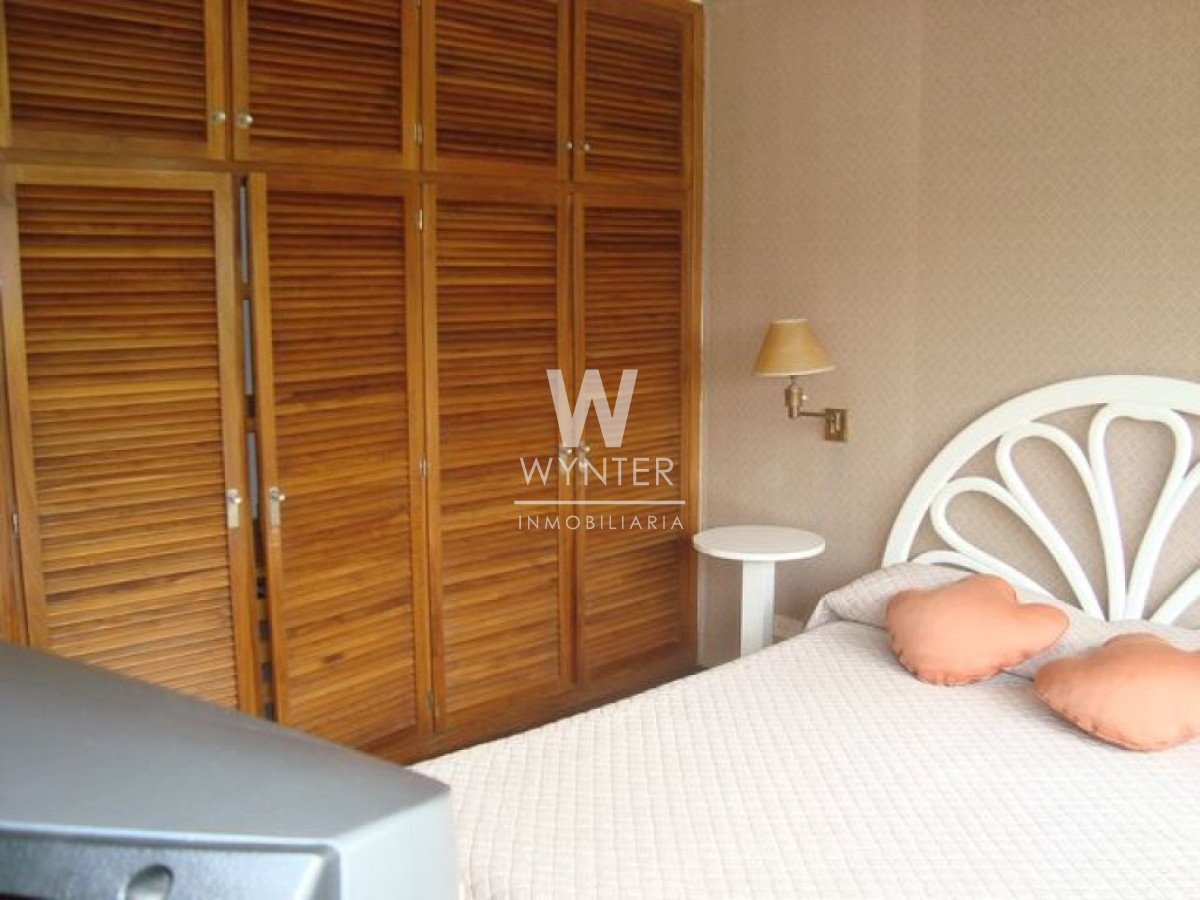 Apartamento ID.752 - Primera fila sobre Playa Mansa de 3 dormitorios