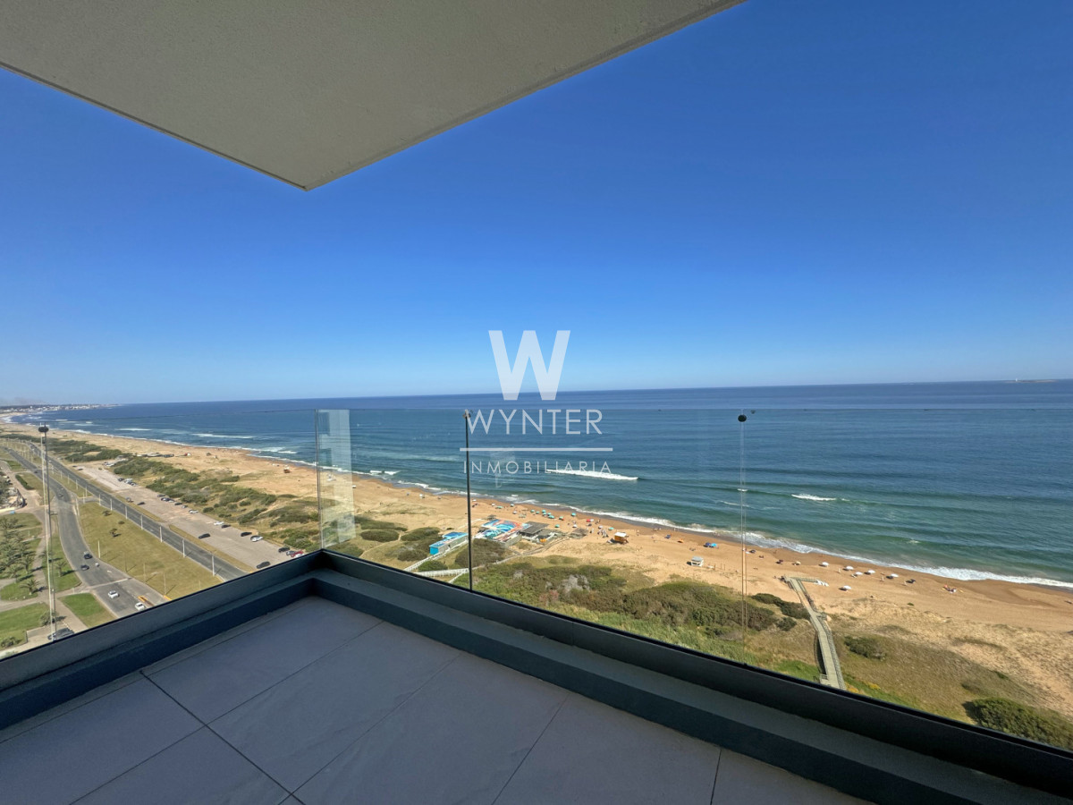 Apartamento ID.5299 - Apartamento en venta - Le Parc esquinero, piso muy alto!!!