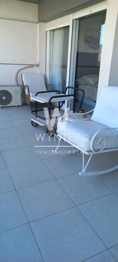 Apartamento ID.6042 - Torre Manhattan - Próximo Playa Brava y Mansa - 2 dormitorios