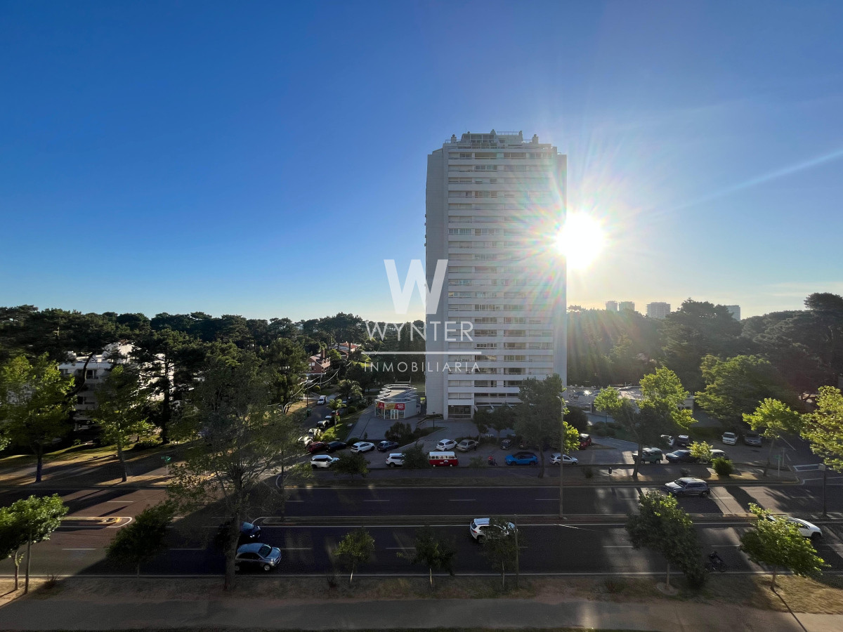 Apartamento ID.5451 - Apartamento en venta - esquinero 3 dormitorios 
