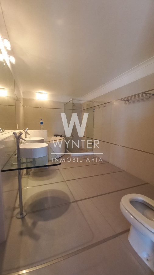 Apartamento ID.2910 - En venta o alquiler,  3 dormitorios, edificio Panamericano