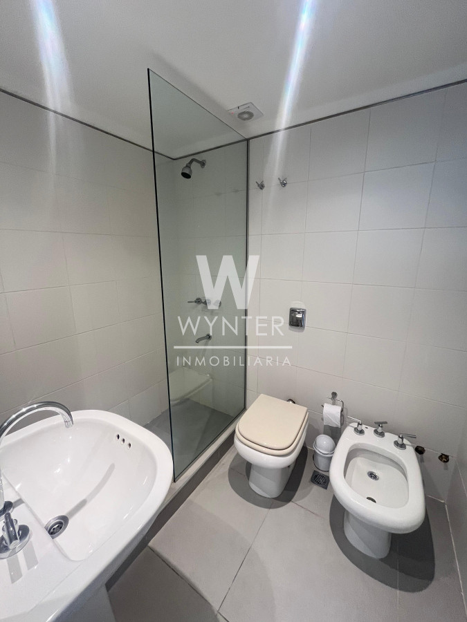 Apartamento ID.3620 - Apartamento en venta frente al mar - 3 suites y dep. de servicio