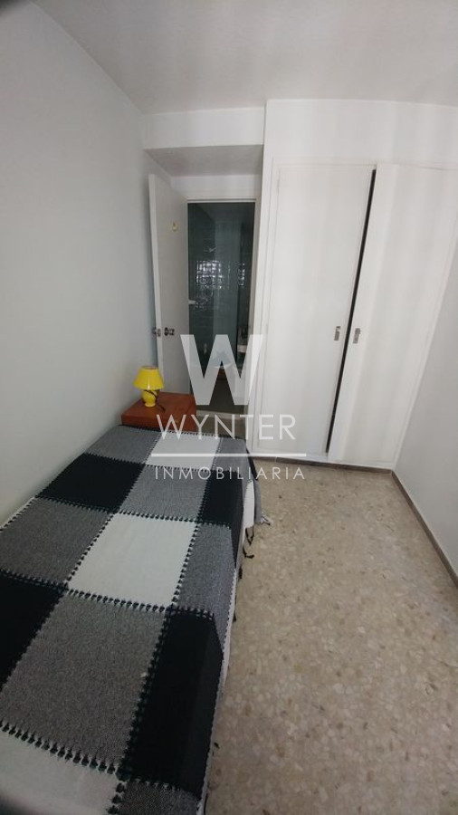 Apartamento ID.851 - Edificio clásico sobre Rambla Mansa - 2 Dorm. y Dep.