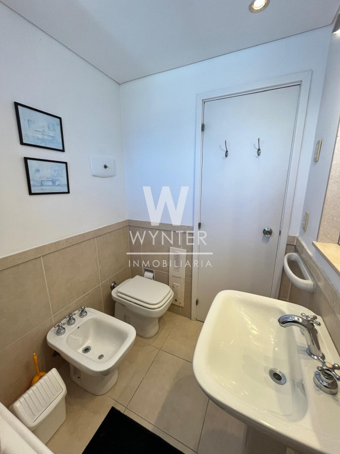 Apartamento ID.883 - Piso Alto A Pasos Del Puerto - 3 Dorm.