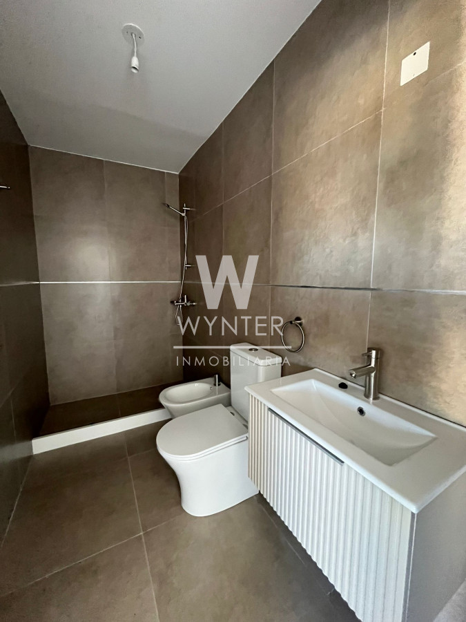 Apartamento ID.5547 - Apartamento en venta amparado por la Ley de Vivienda Promovida, a  pasos del mar - 2 dormitorios y medio