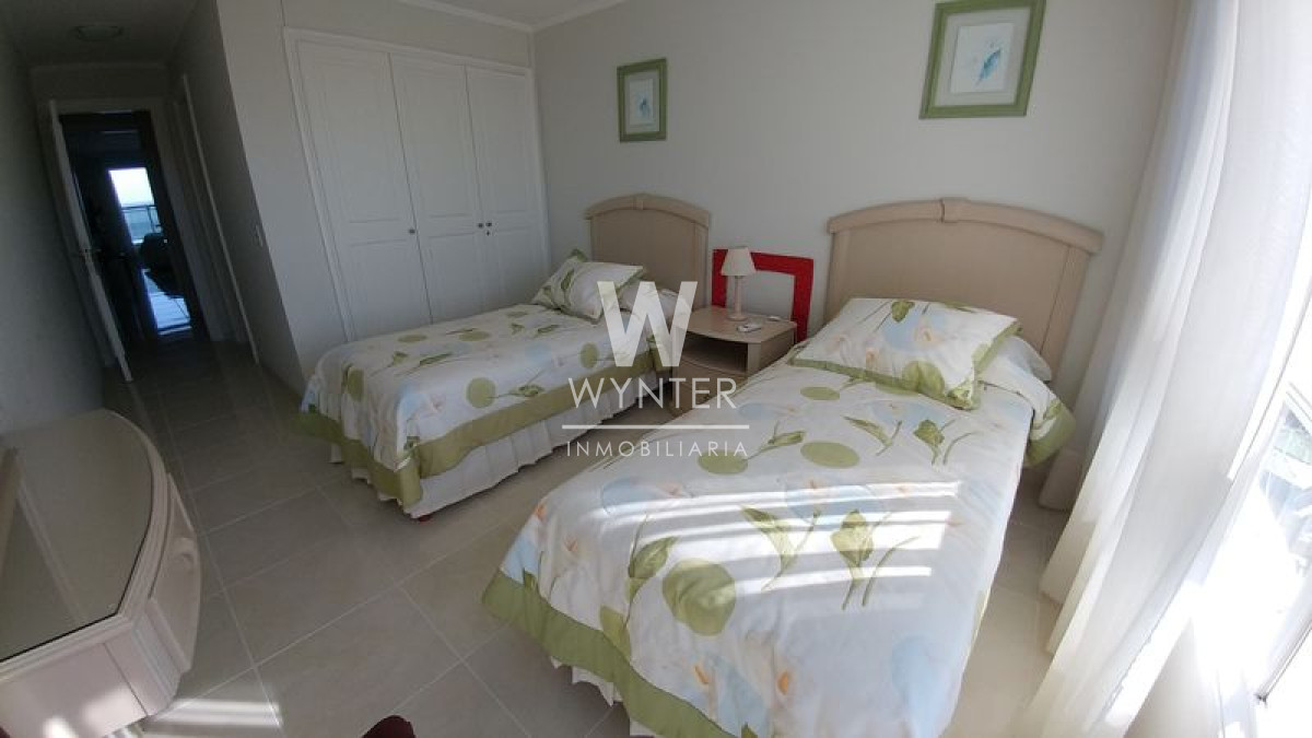 Apartamento ID.912 - Espectacular Vista Al Mar - 3 Dorm.
