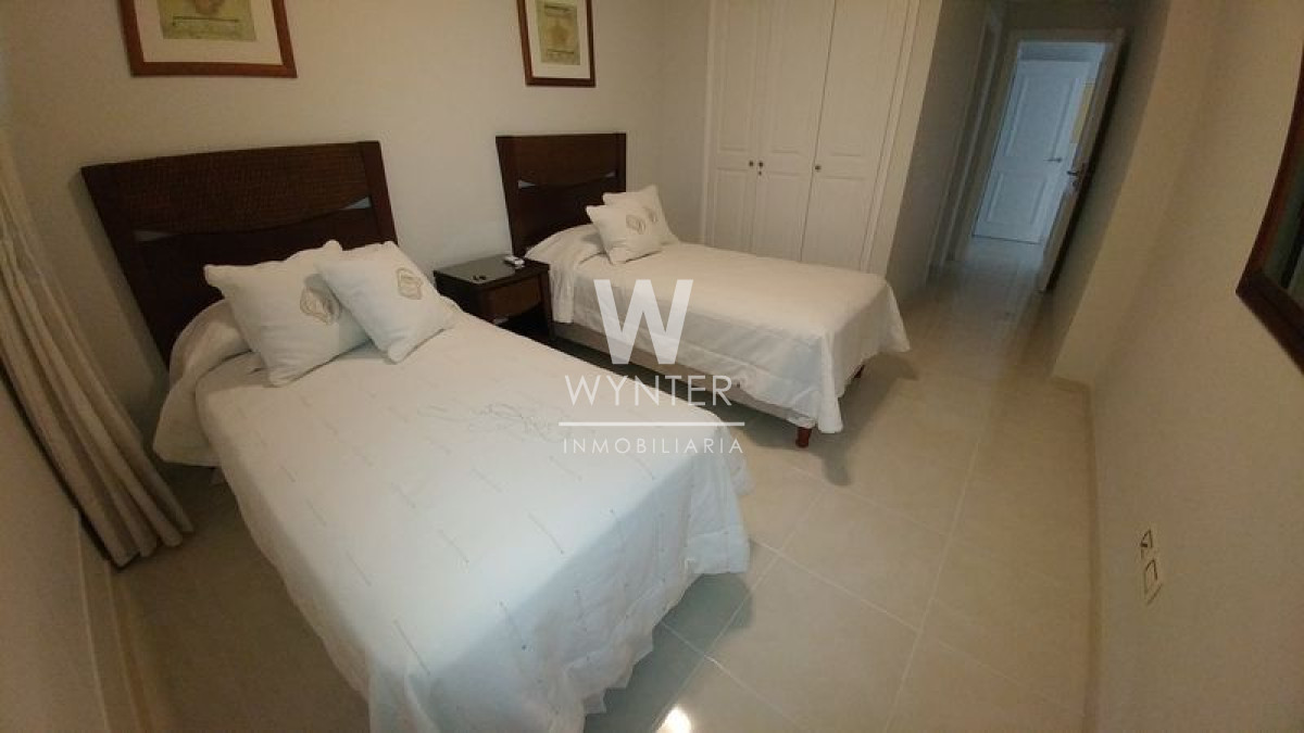 Apartamento ID.912 - Espectacular Vista Al Mar - 3 Dorm.