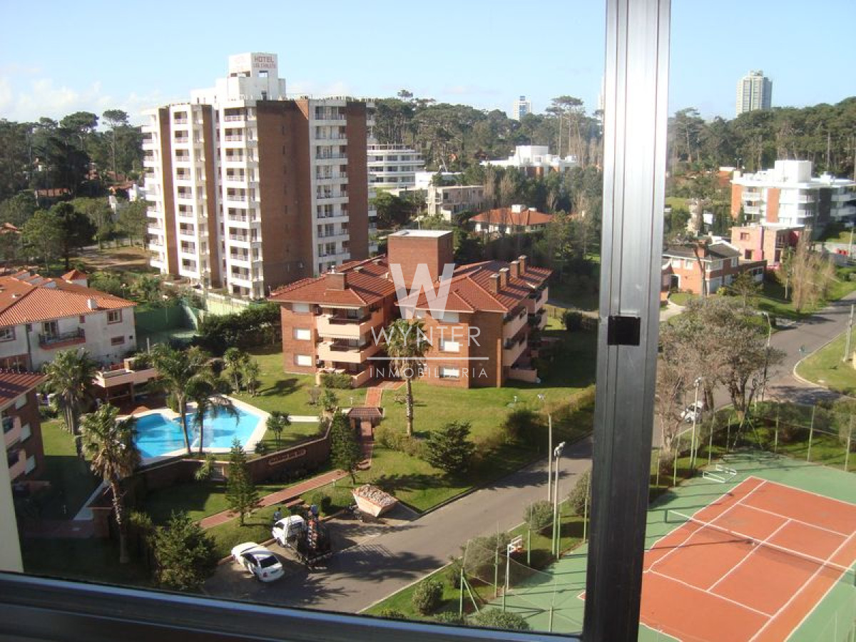 Apartamento ID.926 - Excelente apartamento reciclado con vista al mar - 3 Dorm