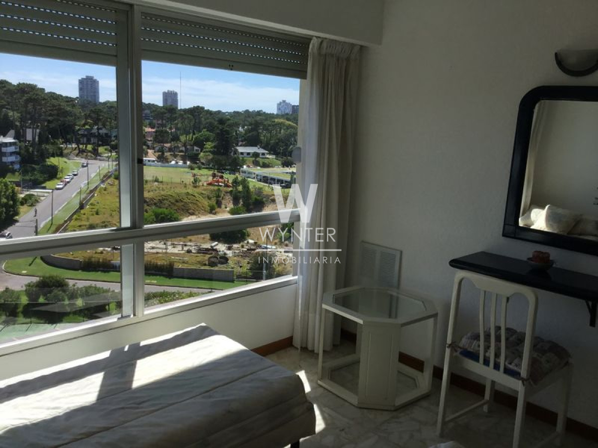 Apartamento ID.926 - Excelente apartamento reciclado con vista al mar - 3 Dorm