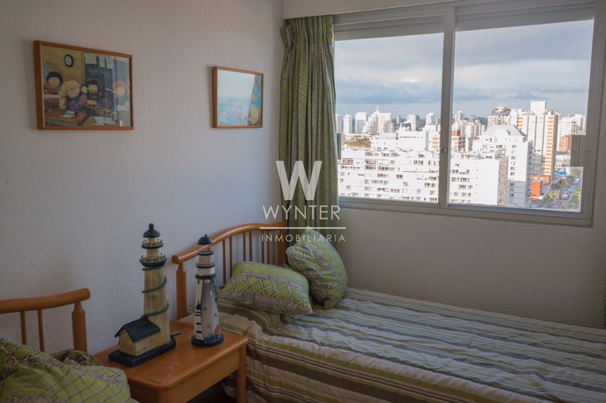 Apartamento ID.954 - Piso alto con espectacular vista al mar - 3 dorm y dep.