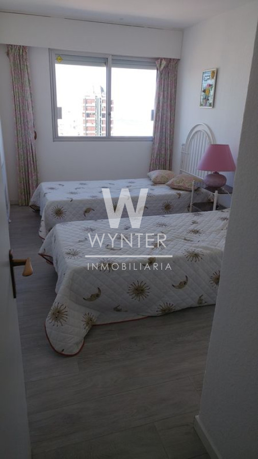 Apartamento ID.954 - Piso alto con espectacular vista al mar - 3 dorm y dep.