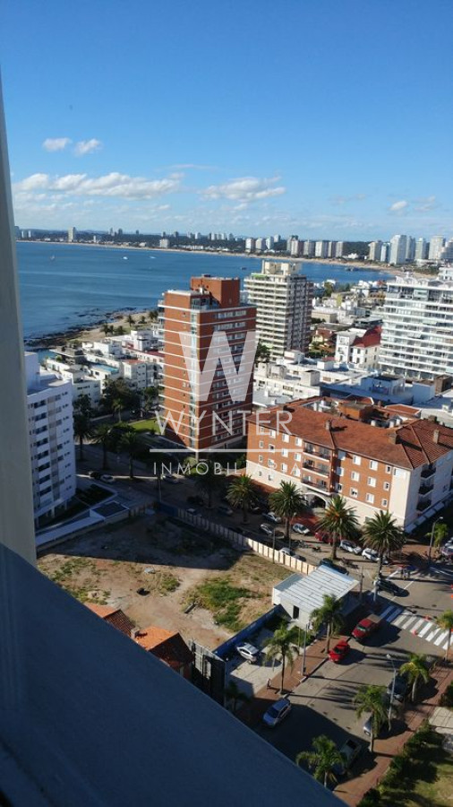 Apartamento ID.954 - Piso alto con espectacular vista al mar - 3 dorm y dep.