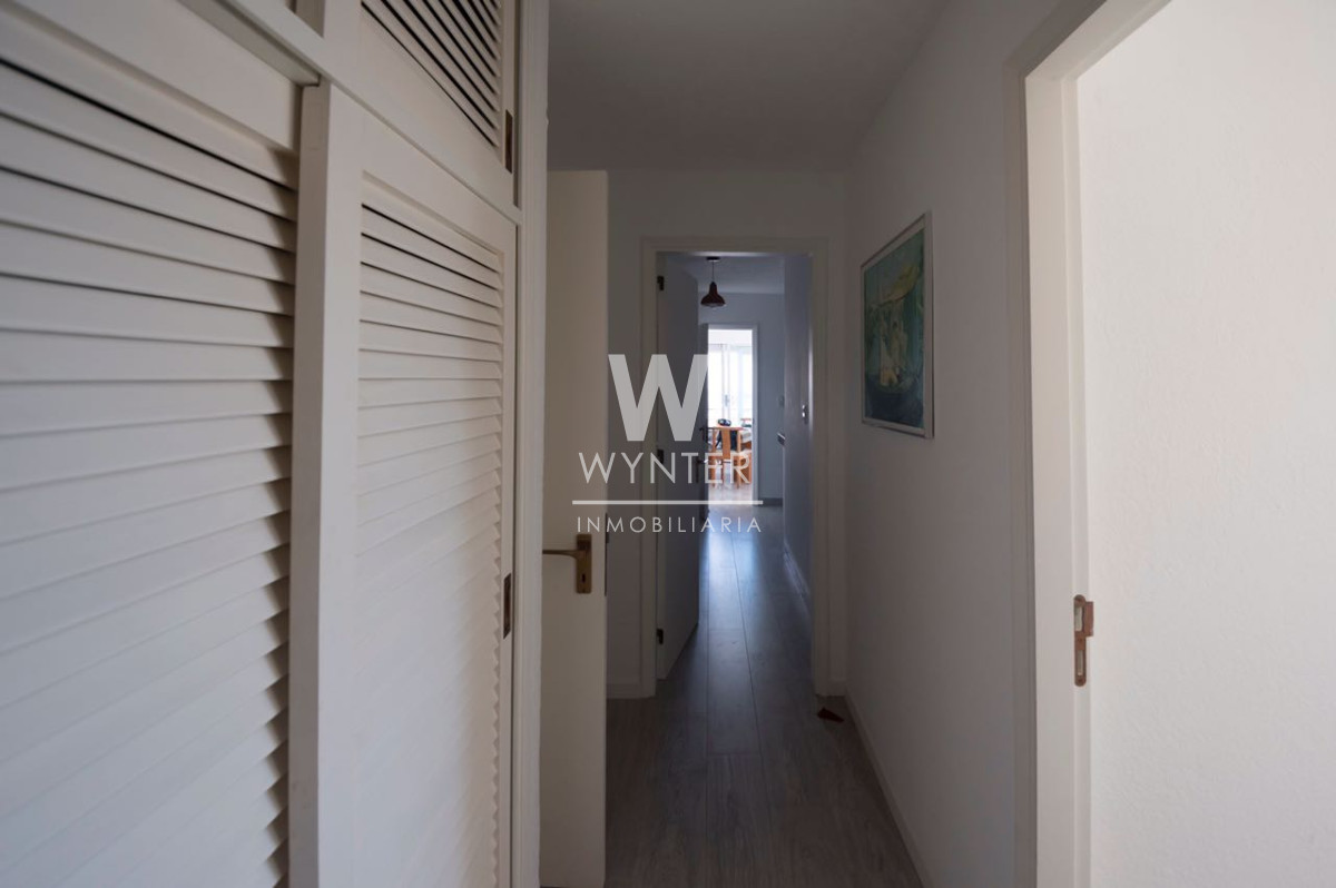 Apartamento ID.954 - Piso alto con espectacular vista al mar - 3 dorm y dep.