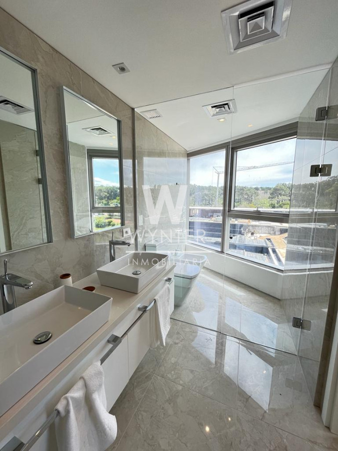 Apartamento ID.4392 - Trump Tower en alquiler - 2 suites