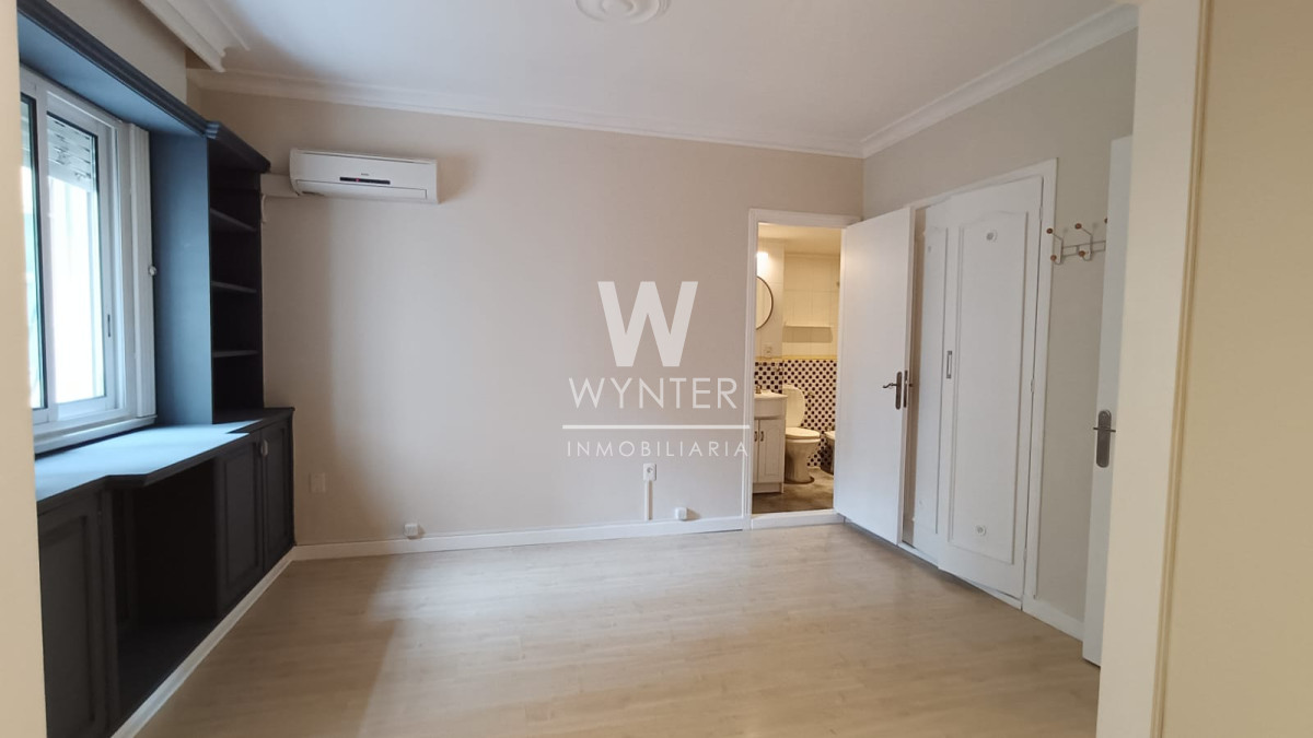Apartamento ID.5462 - ALQUILER, 3 DORM Y SERVICIO, RAMBLA 